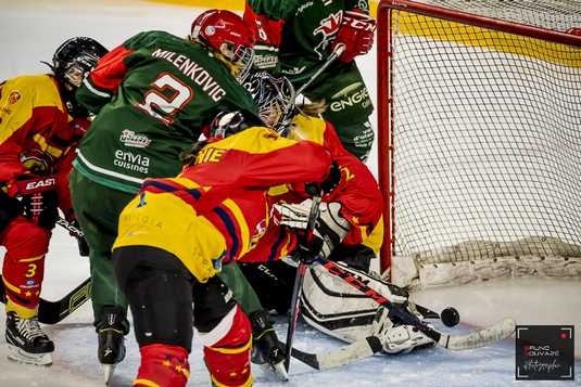 Photo hockey Hockey Féminin - Hockey Féminin - Carré final Féminin élite : Tours et Cergy marquent leur territoire. Photo hockey Hockey Féminin - Hockey Féminin - Carré final Féminin élite : Tours et Cergy marquent leur territoire.