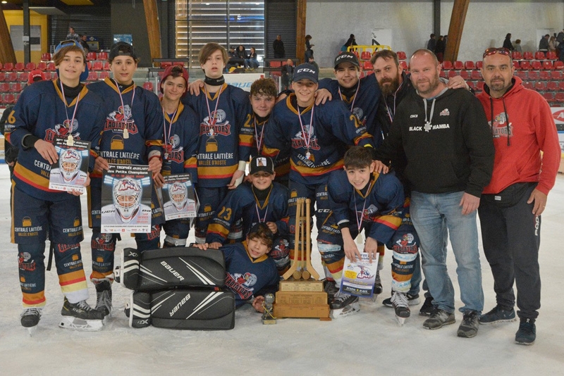 Photo hockey Hockey Mineur - Hockey Mineur : Gap (Association Promotion du Hockey sur glace) - Retour réussi du Trophée des Petits Champions