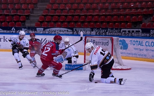 Photo hockey Hockey Mineur - Hockey Mineur - Le Loup d’un souffle