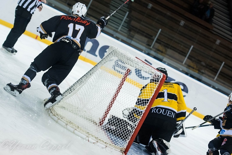 Photo hockey Hockey Mineur - Hockey Mineur - U20 : La solidarité a payé !