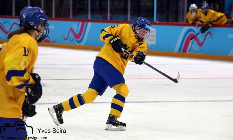 Photo hockey Jeux olympiques -  : Allemagne (GER) vs Suède (SWE) - Irrésistible Tre Kronor