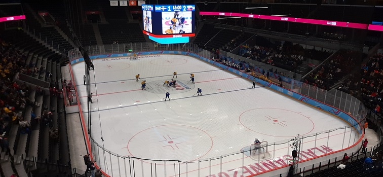 Photo hockey Jeux olympiques -  : Suède (SWE) vs Slovaquie (SVK) - La Suède ouvre les hostilités