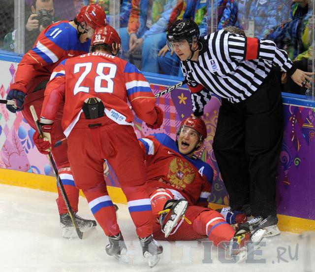Photo hockey Jeux olympiques - Jeux olympiques - JO : Russie vs Slovénie - Victoire rouge
