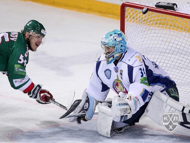 Photo hockey KHL - Kontinental Hockey League - KHL - Kontinental Hockey League - KHL : Une leçon de hockey !