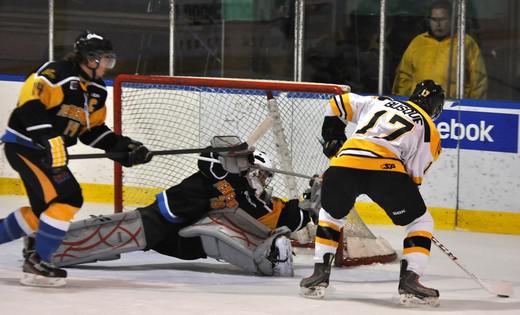Photo hockey LHJMQ - Ligue de Hockey Junior Majeur du Québec - LHJMQ - Ligue de Hockey Junior Majeur du Québec - Kahnawake: la pénalité de trop !