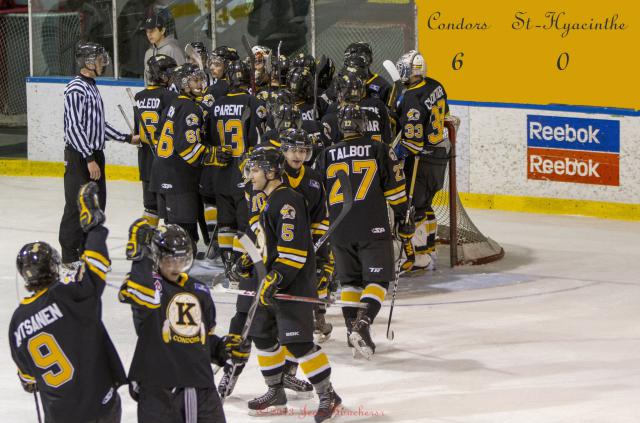 Photo hockey LHJMQ - Ligue de Hockey Junior Majeur du Québec - LHJMQ - Ligue de Hockey Junior Majeur du Québec - Les Condors surclassent les Lauréats !