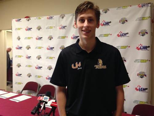 Photo hockey LHJMQ - Ligue de Hockey Junior Majeur du Québec - LHJMQ - Ligue de Hockey Junior Majeur du Québec - LHJMQ : Brisebois, talent précoce