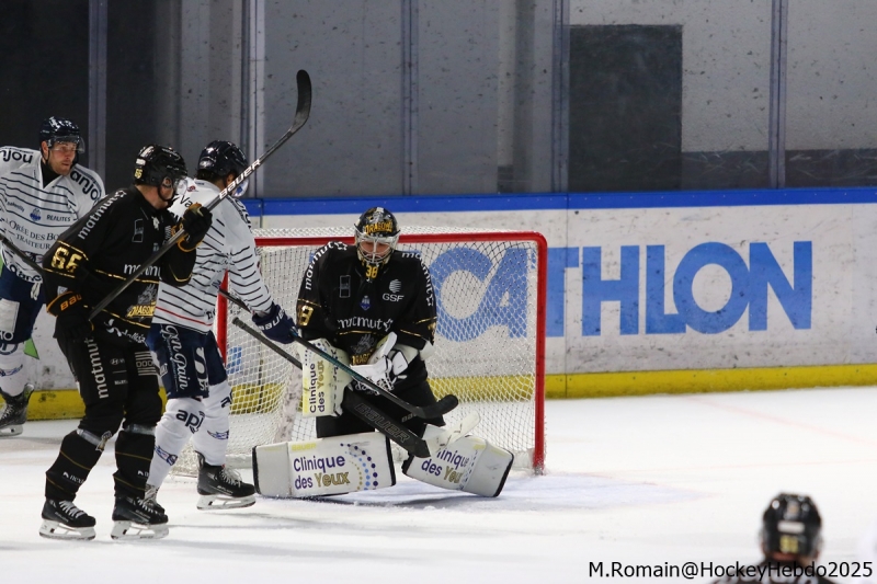 Photo hockey Ligue Magnus - Coupe de France - 1/2 de Finale : Rouen vs Angers  - Tempête Angevine sur l’île Lacroix.
