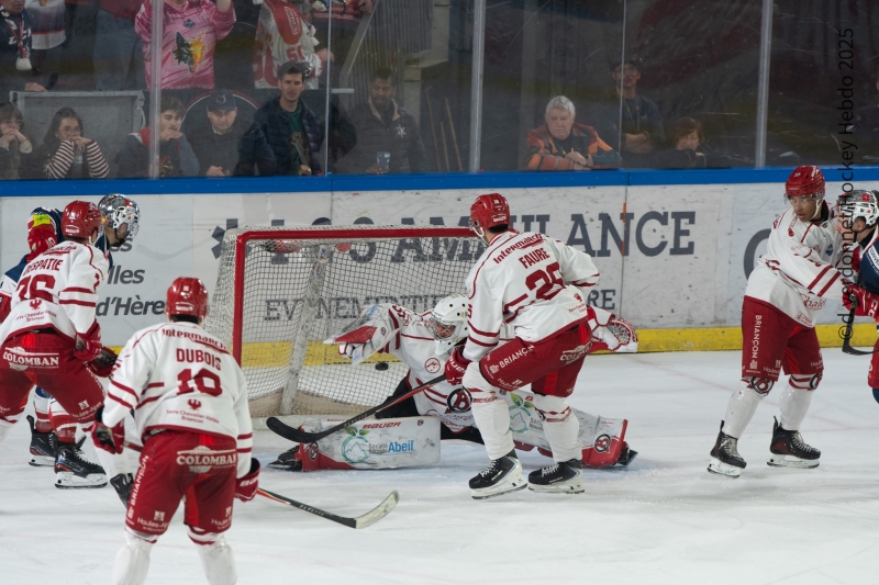 Photo hockey Ligue Magnus - Ligue Magnus : 13ème journée : Grenoble vs Briançon - Avalanche de buts à Pole Sud Photo hockey Ligue Magnus - Ligue Magnus : 13ème journée : Grenoble vs Briançon - Avalanche de buts à Pole Sud
