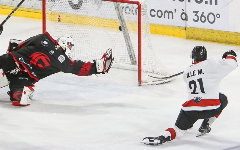 Photo hockey Ligue Magnus - Ligue Magnus  : 16ème journée : Amiens  vs Chamonix  - Amiens se saborde