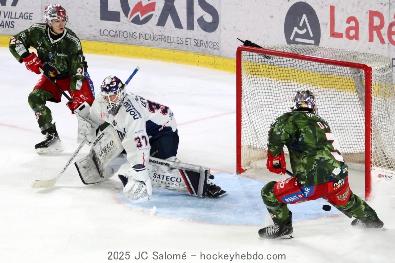 Photo hockey Ligue Magnus - Ligue Magnus  : 21ème journée : Grenoble  vs Angers  - Chaud les marrons ! 