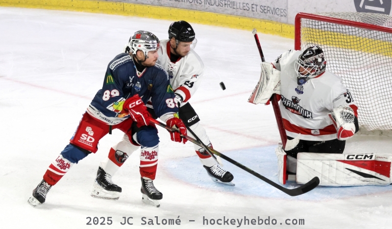 Photo hockey Ligue Magnus - Ligue Magnus  : 23ème journée : Grenoble  vs Chamonix  - Grenoble blanchit à nouveau Chamonix