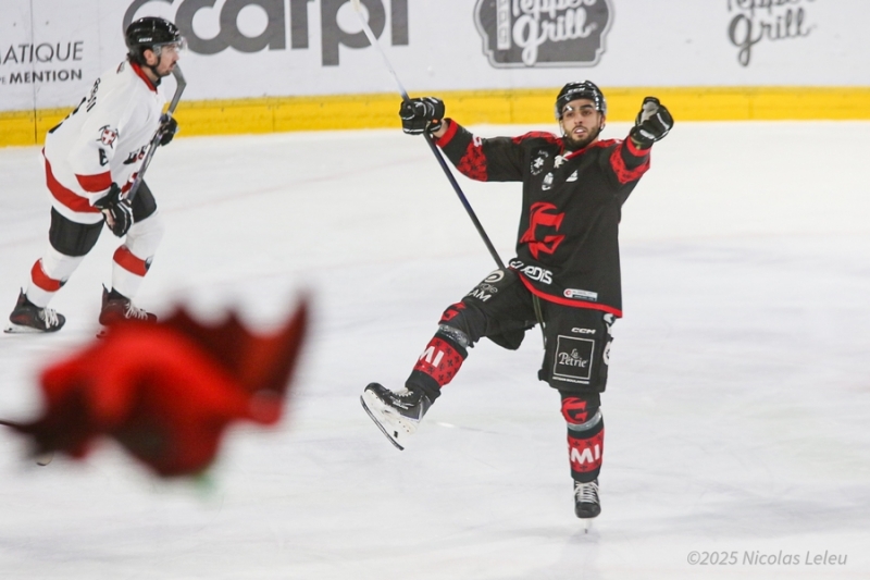 Photo hockey Ligue Magnus - Ligue Magnus  : 25ème journée : Amiens  vs Chamonix  - Amiens s