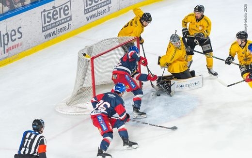 Photo hockey Ligue Magnus - Ligue Magnus  : 29ème journée : Grenoble  vs Rouen - Grenoble remporte le duel au sommet