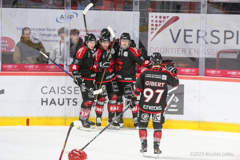 Photo hockey Ligue Magnus - Ligue Magnus  : 31ème journée : Amiens  vs Briançon  - Victoire des Gothiques vs Briançon
