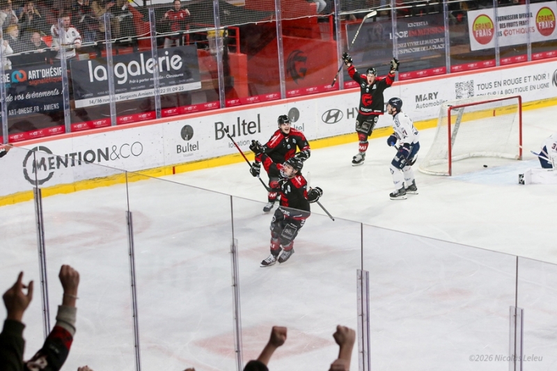 Photo hockey Ligue Magnus - Ligue Magnus  : 38ème journée : Amiens  vs Angers  - Amiens fait tomber Angers