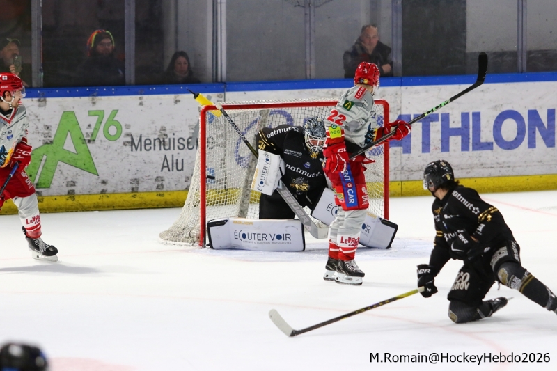 Photo hockey Ligue Magnus - Ligue Magnus  : 39ème journée : Rouen vs Grenoble  - LM : Rouen accentue son leader ship.