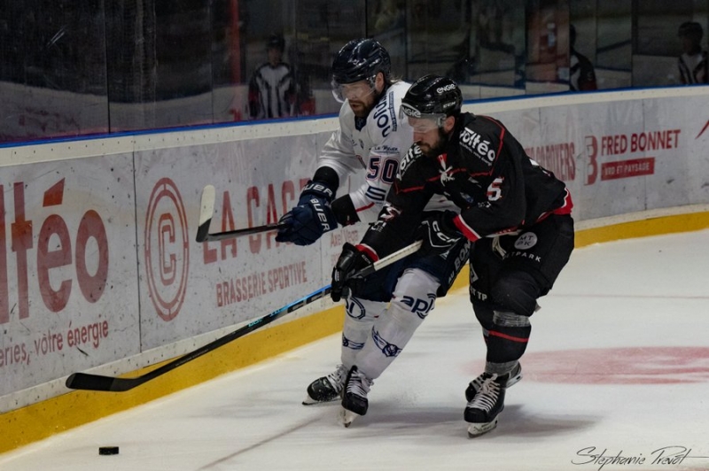 Photo hockey Ligue Magnus - Ligue Magnus  : 3ème journée : Bordeaux vs Angers  - Les Boxers butent sur des solides Ducs angevins !