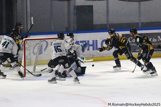 Photo hockey Ligue Magnus - Ligue Magnus  : 3ème journée : Rouen vs Marseille - LM : Un troisième succès pour les dragons.