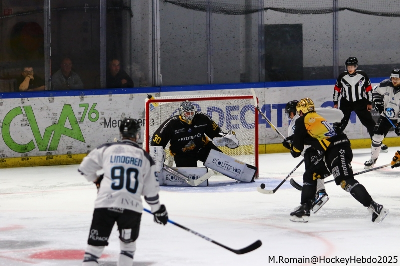 Photo hockey Ligue Magnus - Ligue Magnus  : 3ème journée : Rouen vs Marseille - LM : Un troisième succès pour les dragons.