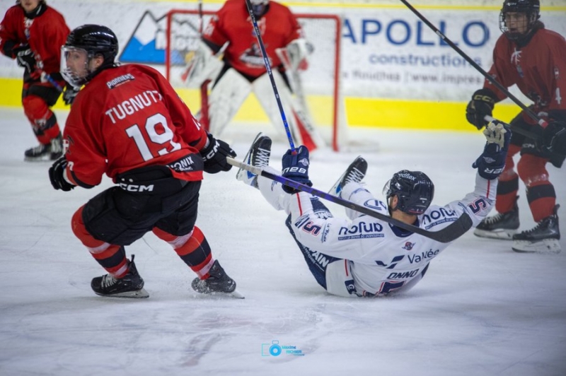 Photo hockey Ligue Magnus - Ligue Magnus  : 41ème journée : Chamonix  vs Angers  - Chamonix battu logiquement par les Ducs