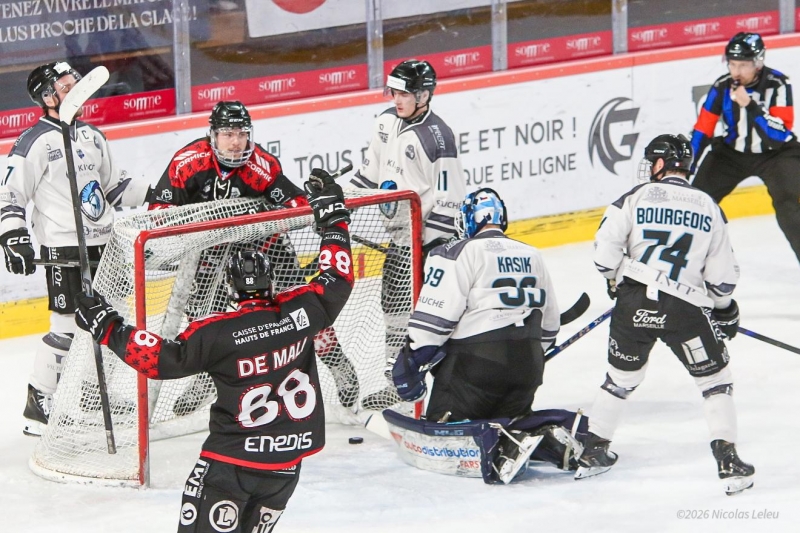 Photo hockey Ligue Magnus - Ligue Magnus  : 42ème journée : Amiens  vs Marseille - Maïa délivre Amiens au bout de la nuit