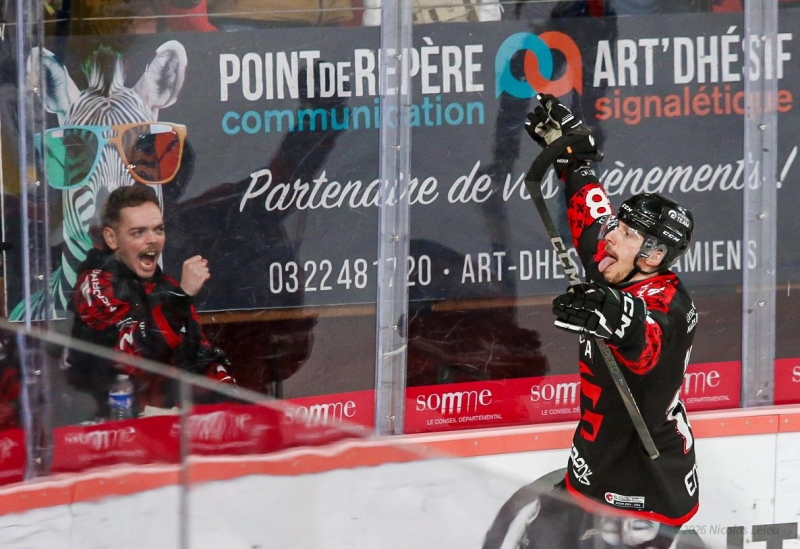 Photo hockey Ligue Magnus - Ligue Magnus  : 42ème journée : Amiens  vs Marseille - Maïa délivre Amiens au bout de la nuit