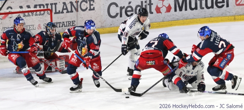 Photo hockey Ligue Magnus - Ligue Magnus - 1/2 de Finale - Match 1 : Grenoble  vs Angers  - Un match fermé pour Grenoble