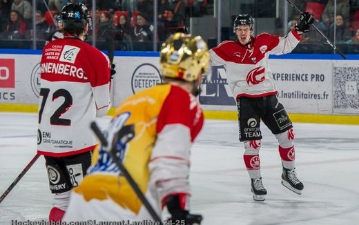 Photo hockey Ligue Magnus - Ligue Magnus - 1/2 Finale - Match 1 : Grenoble  vs Amiens  - Grenoble offre le 1er point à Amiens