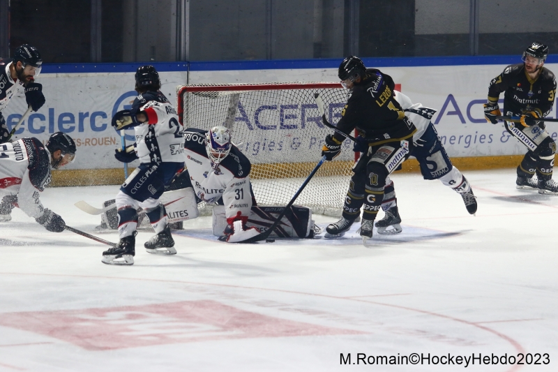 Photo hockey Ligue Magnus - Ligue Magnus - 1/2 finale match 1 : Rouen vs Angers  - LM : Première pierre pour Rouen