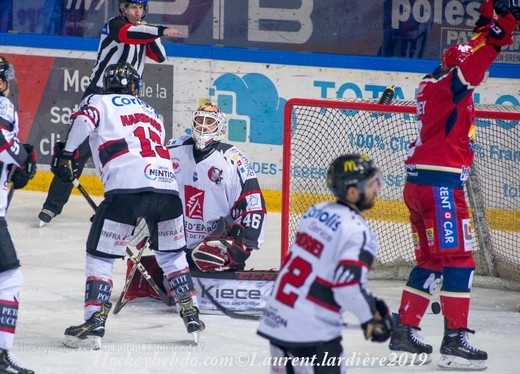 Photo hockey Ligue Magnus - Ligue Magnus - 1/2 finale match 2 : Grenoble  vs Amiens  - Grenoble double (péniblement) la mise