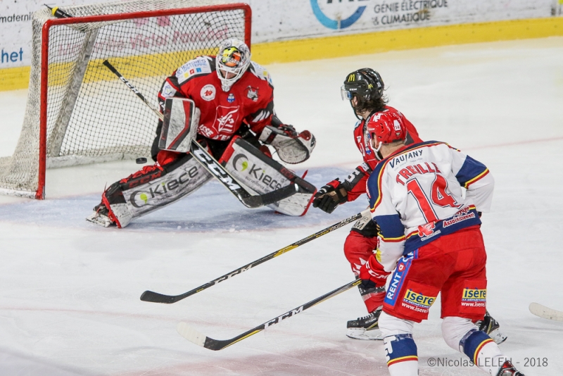 Photo hockey Ligue Magnus - Ligue Magnus - 1/2 finale match 4 : Amiens  vs Grenoble  - Les Brûleurs de loups en finale