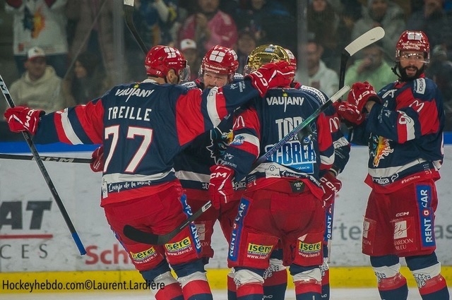 Photo hockey Ligue Magnus - Ligue Magnus - 1/4 de Finale - Match 1 : Grenoble  vs Amiens  - Grenoble s’impose face à des Amiénois poussifs