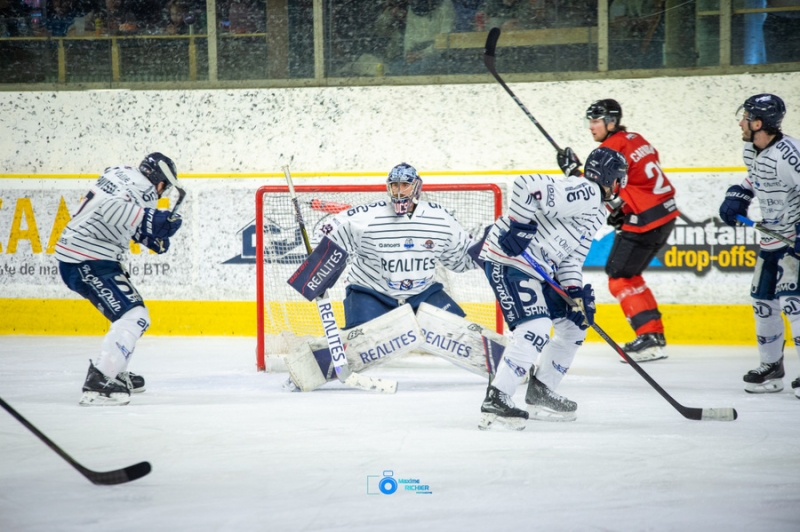 Photo hockey Ligue Magnus - Ligue Magnus - 1/4 de Finale - Match 3 : Chamonix  vs Angers  - Angers prend les devants à Chamonix
