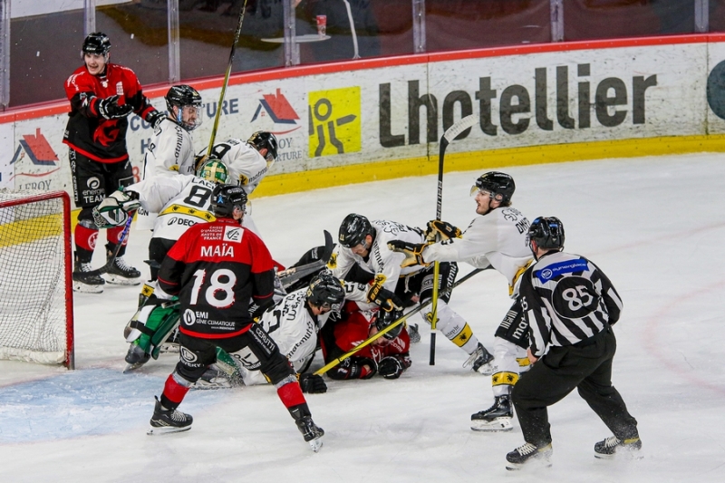 Photo hockey Ligue Magnus - Ligue Magnus - 1/4 de Finale - Match 4 : Amiens  vs Rouen - Rouen prend une option dans la série.