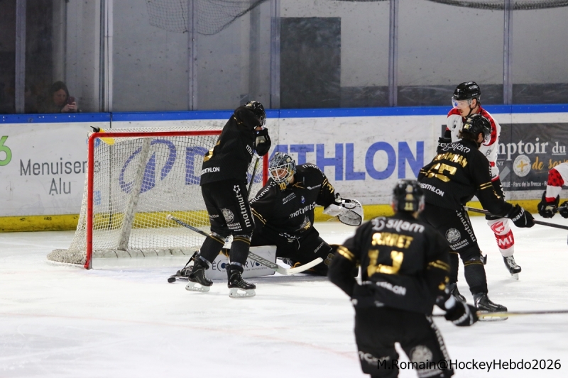 Photo hockey Ligue Magnus - Ligue Magnus - 1/4 de Finale - Match 5 : Rouen vs Amiens  - Les dragons en maitre.