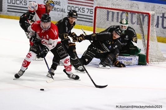 Photo hockey Ligue Magnus - Ligue Magnus - 1/4 de Finale - Match 5 : Rouen vs Amiens  - Rouen trébuche, Amiens revient.