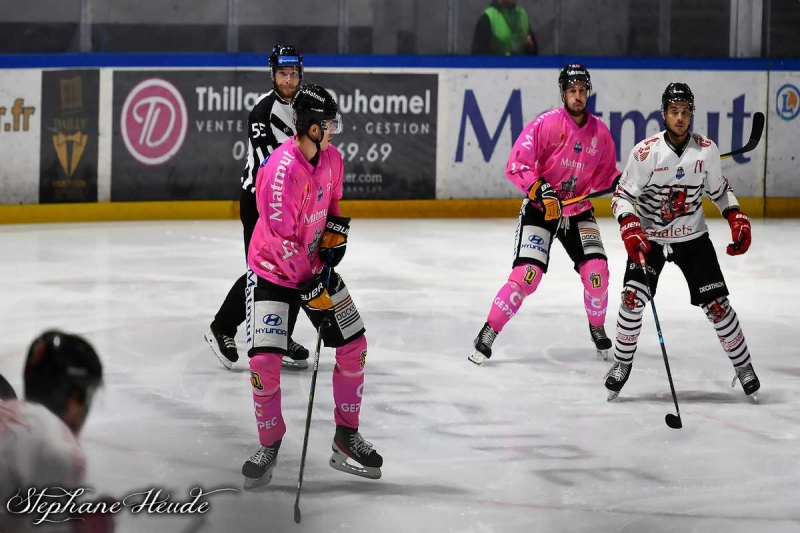 Photo hockey Ligue Magnus - Ligue Magnus : 10ème journée  : Rouen vs Briançon  - Les dragon brule le diable.