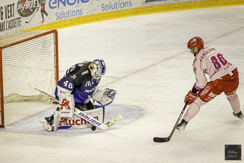 Photo hockey Ligue Magnus - Ligue Magnus : 10ème journée : Cergy-Pontoise vs Gap  - Les Jokers se libèrent en prolongation