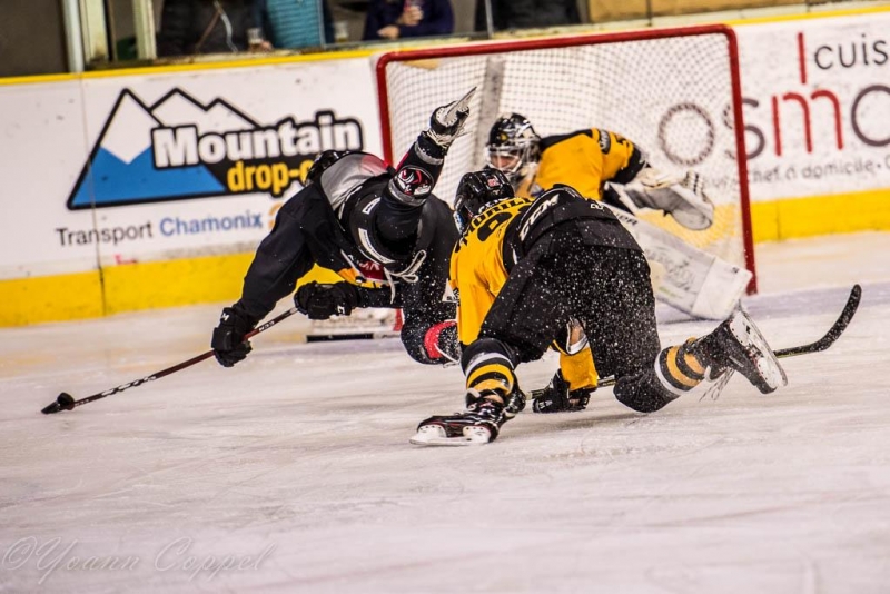 Photo hockey Ligue Magnus - Ligue Magnus : 10ème journée : Chamonix  vs Strasbourg  - L’Etoile Noire éteinte par les Pionniers en moins de 10 minutes