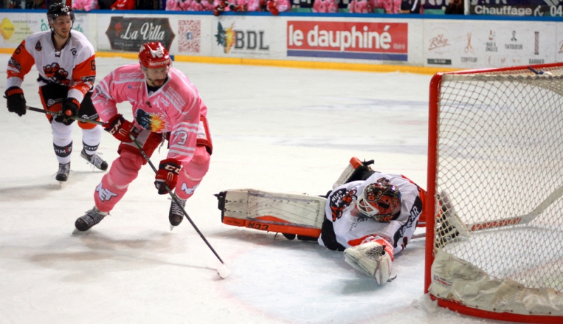 Photo hockey Ligue Magnus - Ligue Magnus : 10ème journée : Grenoble  vs Epinal  - Octobre rose à Pôle Sud
