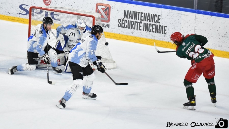 Photo hockey Ligue Magnus - Ligue Magnus : 12ème journée : Cergy-Pontoise vs Gap  - Les Jokers renversent les Rapaces