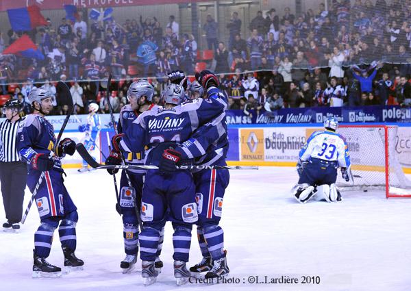 Photo hockey Ligue Magnus - Ligue Magnus : 12ème journée : Grenoble  vs Gap  - Grenoble plus coriace que le rapace!