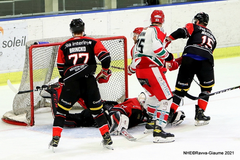 Photo hockey Ligue Magnus - Ligue Magnus : 12ème journée : Nice vs Anglet - Un drame a été évité de peu