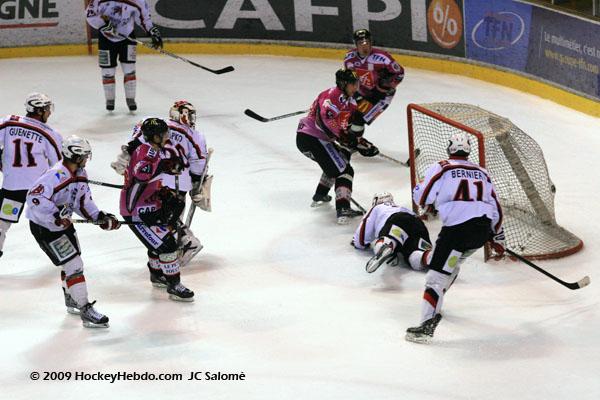 Photo hockey Ligue Magnus - Ligue Magnus : 14ème journée : Amiens  vs Briançon  - Du mieux pour finir l’année