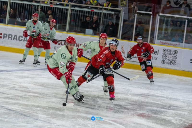 Photo hockey Ligue Magnus - Ligue Magnus : 15ème journée : Chamonix  vs Cergy-Pontoise - Les Jokers ont le sourire !