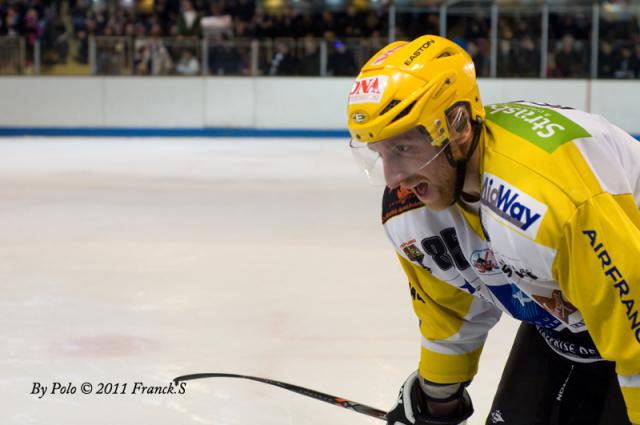 Photo hockey Ligue Magnus - Ligue Magnus : 16ème journée : Angers  vs Strasbourg  - Se rassurer