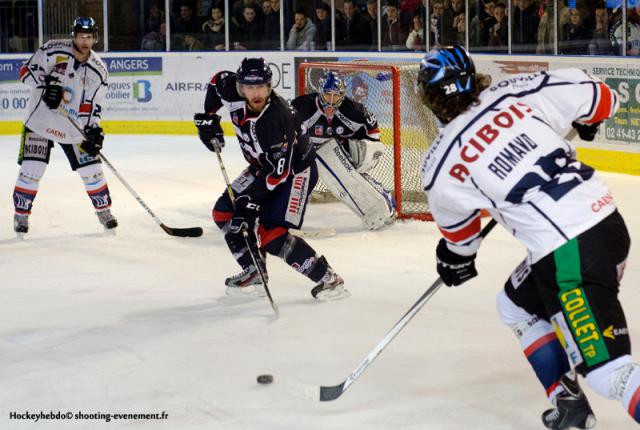 Photo hockey Ligue Magnus - Ligue Magnus : 17ème journée : Angers  vs Caen  - Les Ducs ne sombrent pas