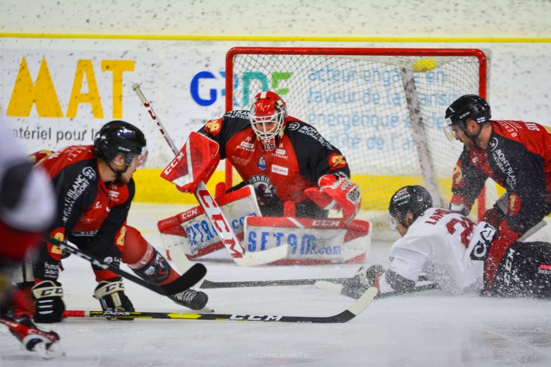 Photo hockey Ligue Magnus - Ligue Magnus : 17ème journée : Chamonix  vs Bordeaux - Toute une histoire de pénalités…