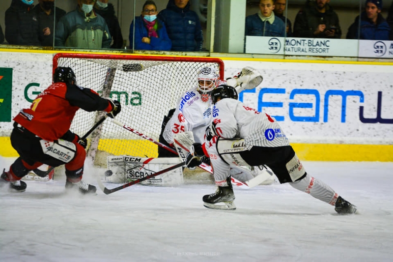 Photo hockey Ligue Magnus - Ligue Magnus : 18ème journée : Chamonix  vs Amiens  - Les Pionniers veulent jouer les playoffs !